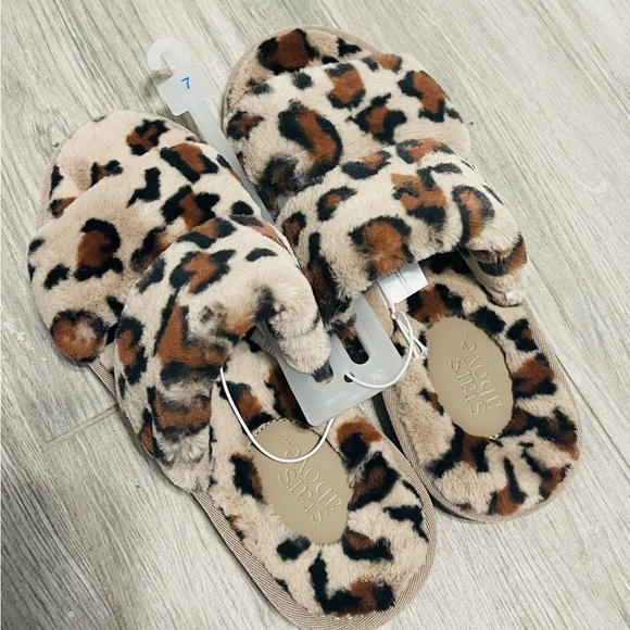 Stars Above Women's Royal Leopard Slide Slippers -Brown NWOT. never worn. - Picture 1 of 3